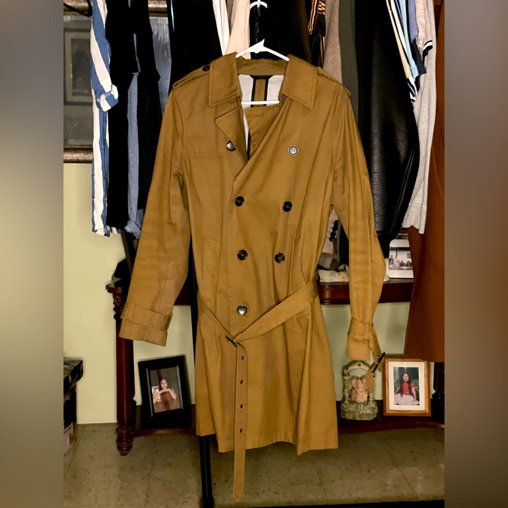 H&M men’s trench coat! Olive